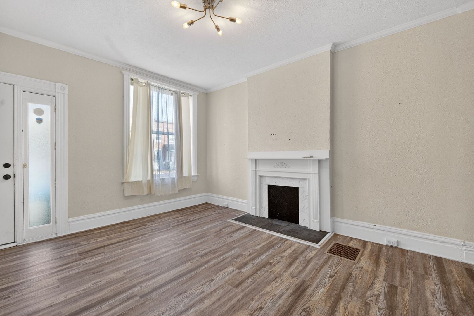 Building Photo - 2918 Sidney St