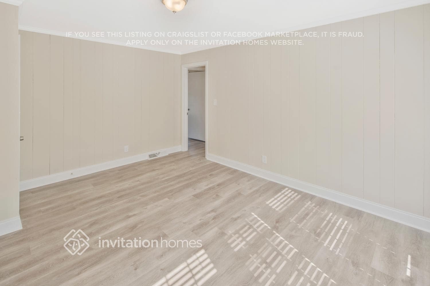Building Photo - 4213 Gladstone Ln