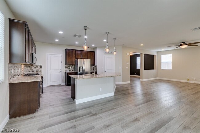 Building Photo - 2130 Emyvale Ct