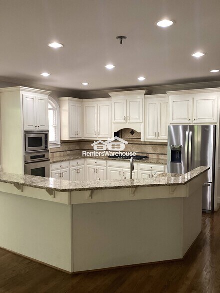 Building Photo - 7815 Tintern Trce