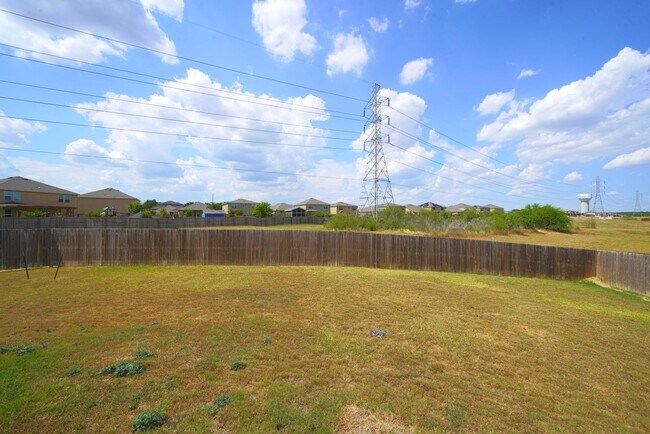 Building Photo - 3730 Acorn Pl