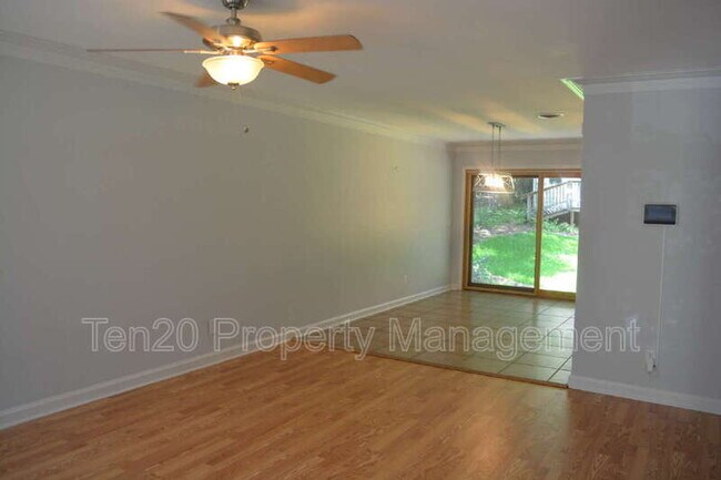 Building Photo - 1815 Marilon Dr