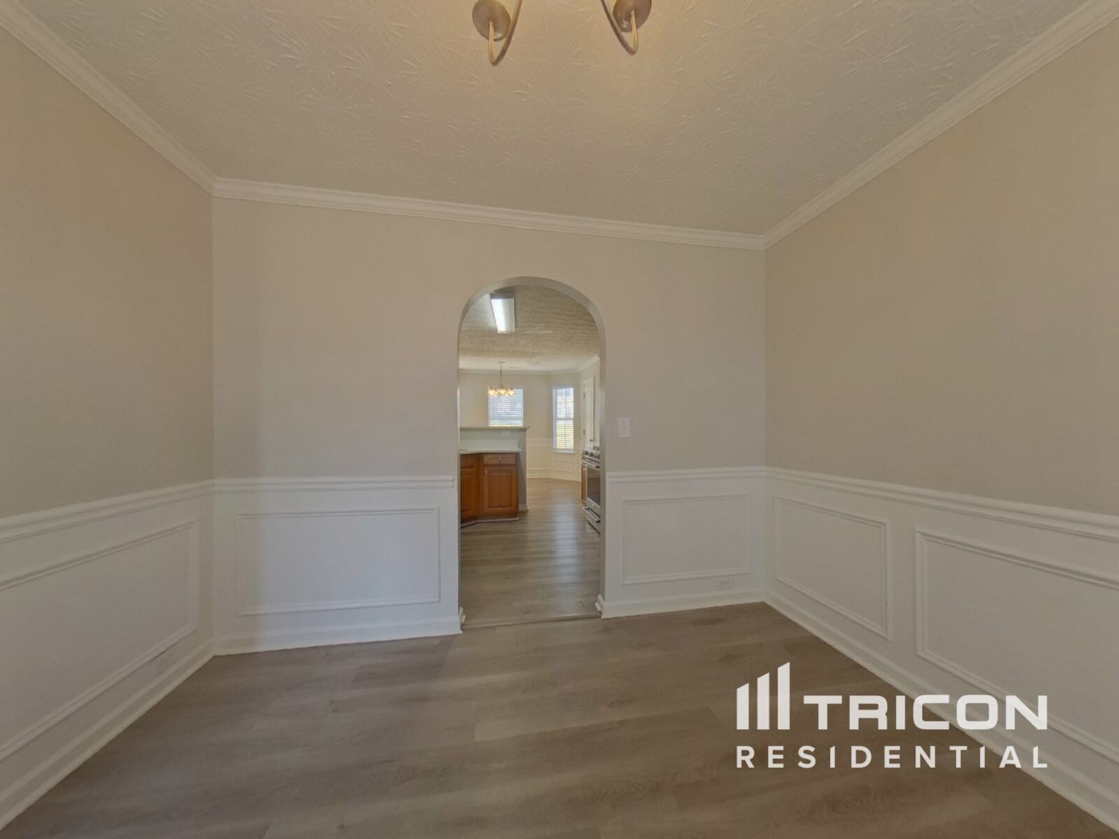 Building Photo - 1005 Ulster Ct
