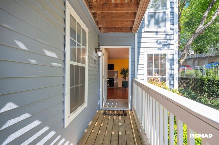 Building Photo - 1203 Gettysburg Pl