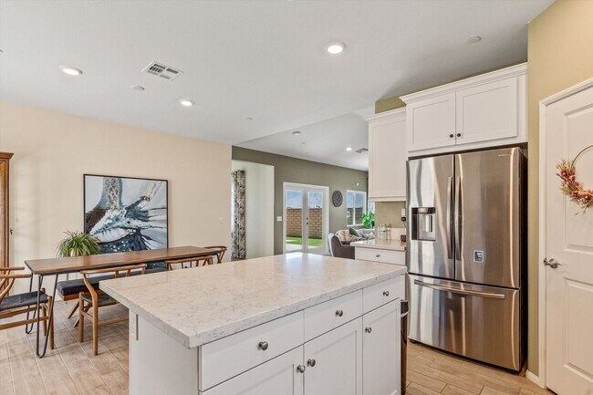 Building Photo - Elegant Corner-Lot Home in the Verano Comm...