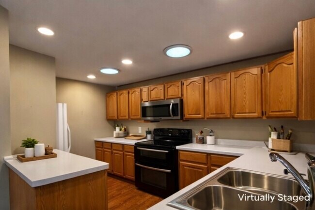 Building Photo - 5508 S Stough St