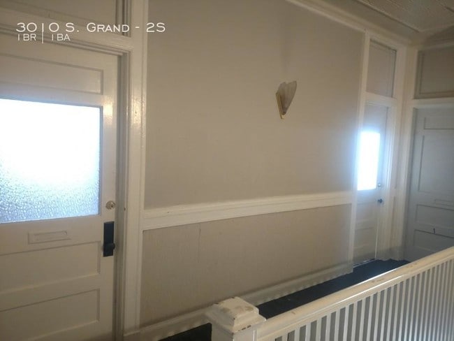 Building Photo - 1 bedroom in Saint Louis MO 63118