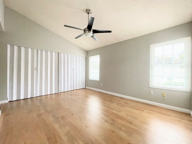 Building Photo - Charming Townhome in Desirable Calavera Hills!