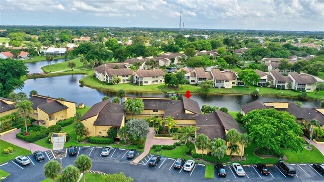 Building Photo - 8760 Azalea Ct