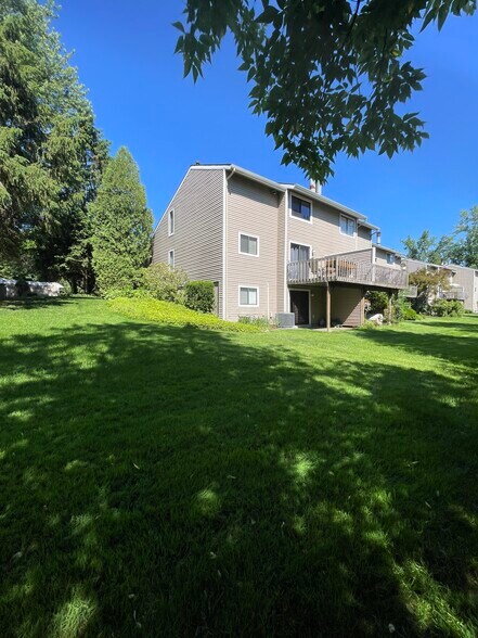 Building Photo - 594 Mountain Rd