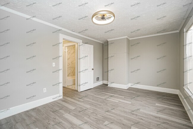 Building Photo - 156 S Eureka Ave