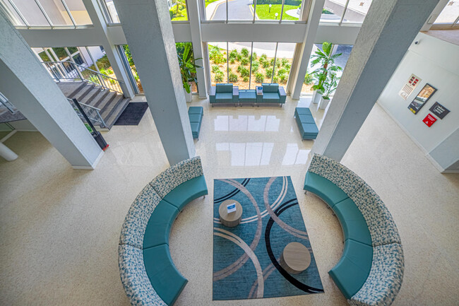Building Photo - 405 N Ocean Blvd