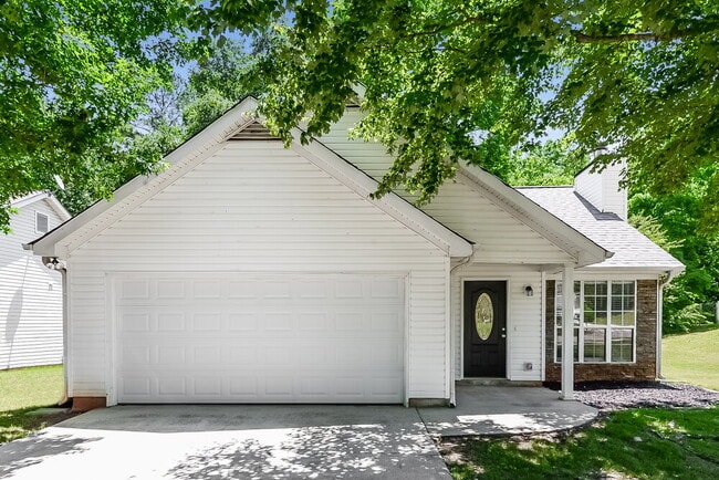 Building Photo - 642 Beaver Run Trce