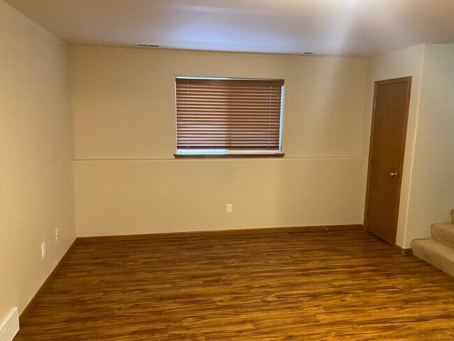 Building Photo - 4742 50th Ave S