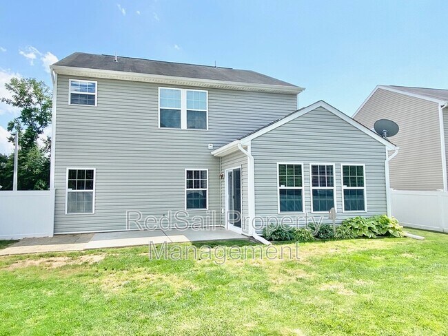 Building Photo - 642 Kelso Dr