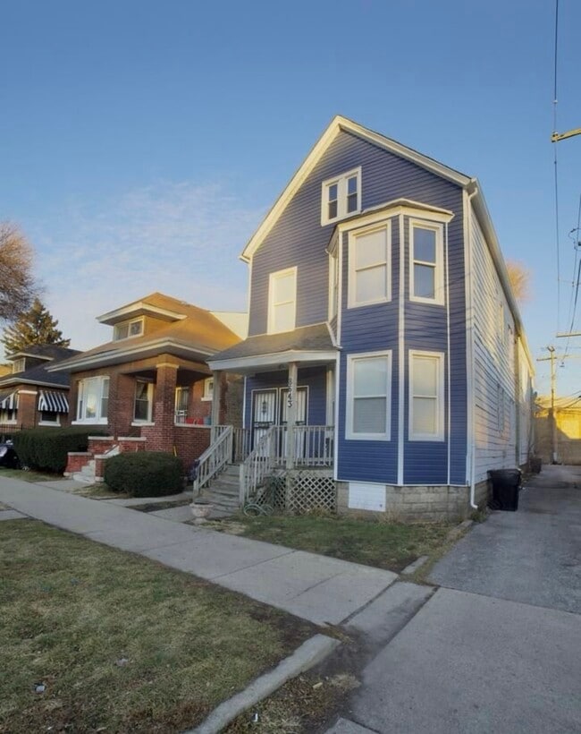 Primary Photo - 8643 S Exchange Ave