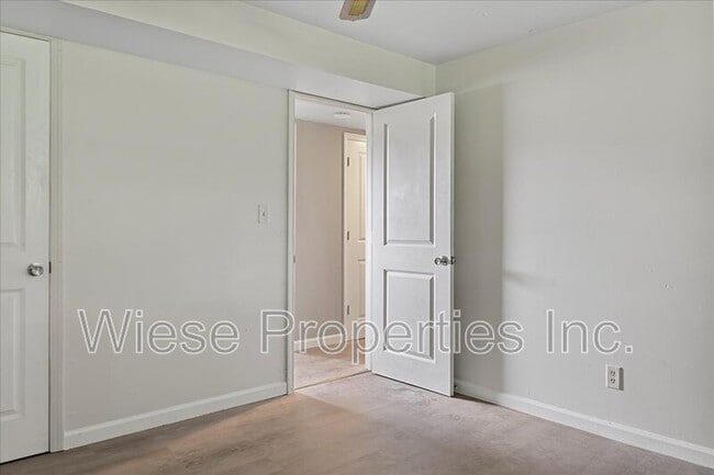 Building Photo - 5281 Buford St