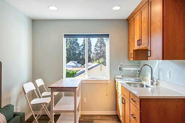 Building Photo - 1041 NW Connell Ave