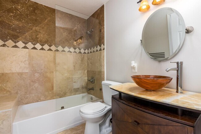 Building Photo - Northeast 16th Street, Fort Lauderdale, FL 33304 - 3 BR 3 BA single-family home