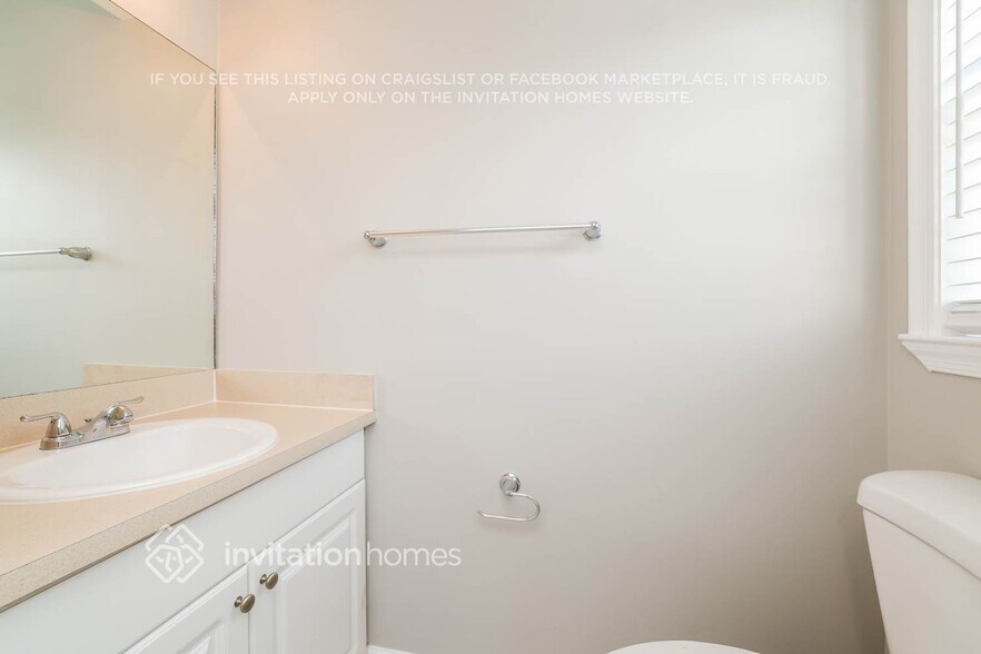 Building Photo - 180 Carol Susan Ln