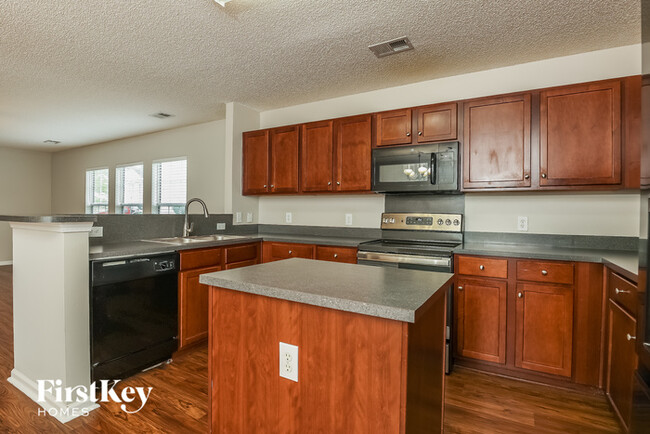 Building Photo - 1052 Briar Rose Ln
