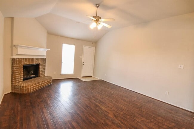 Building Photo - 21903 Silverfield Park Ln