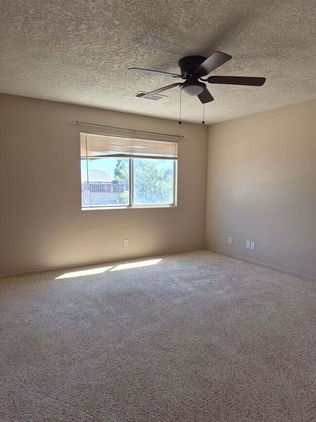 Building Photo - 4604 Bismark Hills Way NE