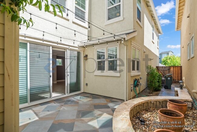 Building Photo - 4330 Trolan Ln