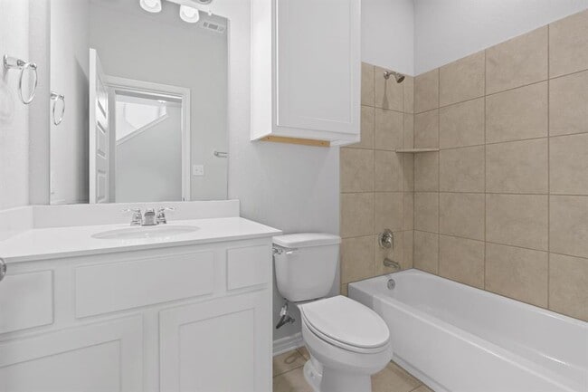 Building Photo - 1828 Arendale Dr