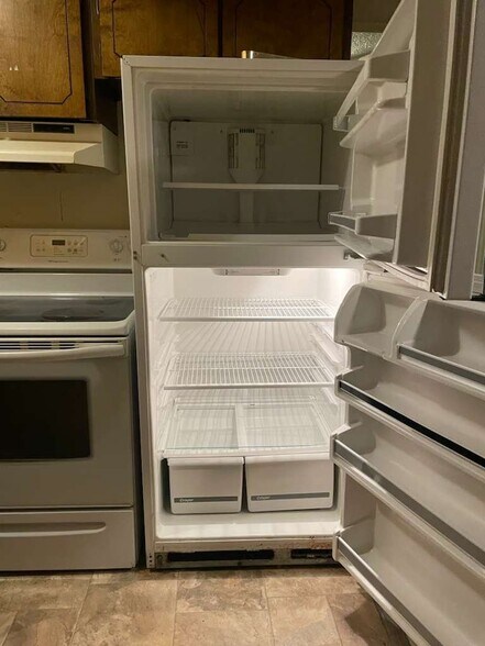 Building Photo - 2801 S Leadville Ave