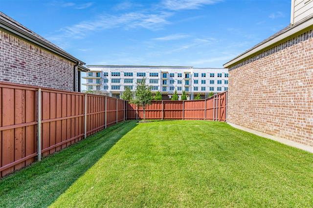 Building Photo - 12261 Hesse Dr