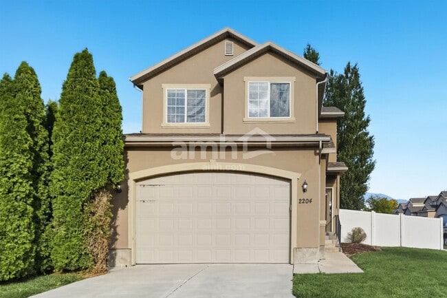Building Photo - 2204 N 1960 W
