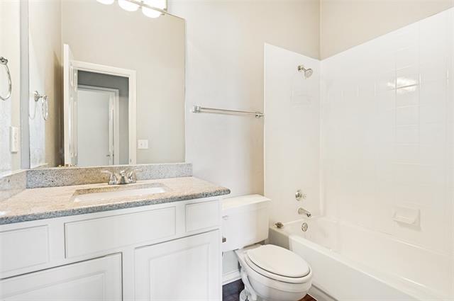 Building Photo - 8261 Durham Dr