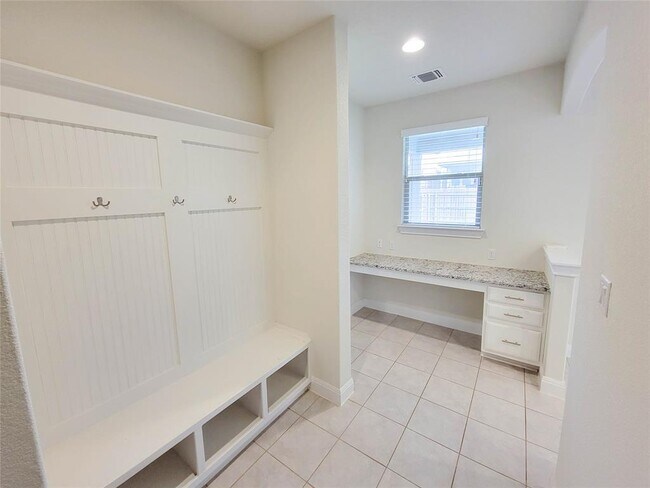 Building Photo - 16116 Nightshade St