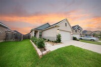Building Photo - 31206 Whitfield Ct