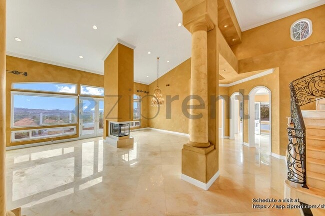 Building Photo - 20 Sierra Vista