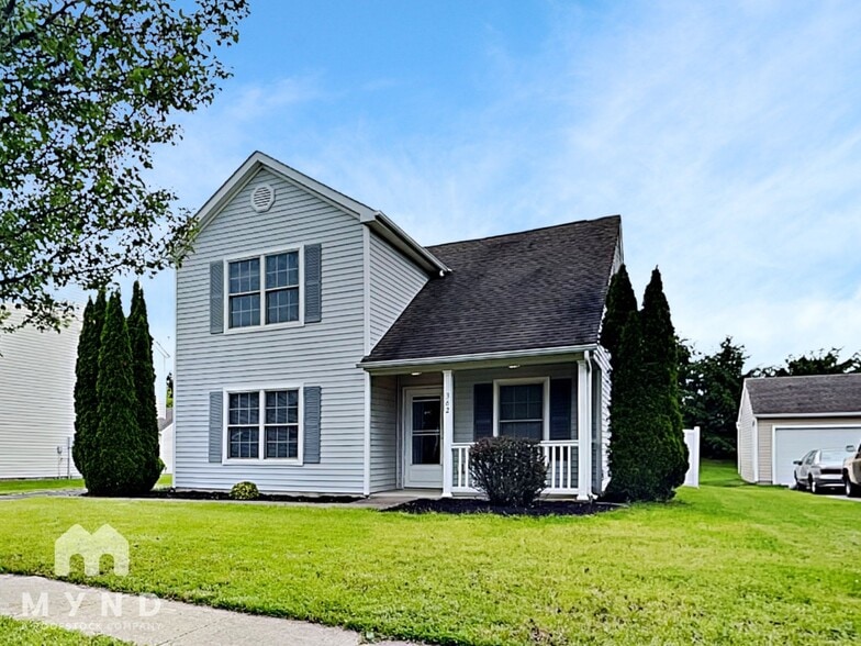 Primary Photo - 362 Ashford Ave