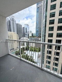 Building Photo - 1200 Brickell Bay Dr