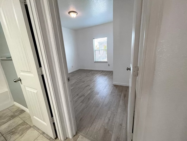 Building Photo - 4121 Mantis St