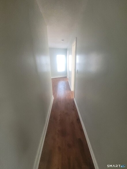 Building Photo - 2304 Barnum Ave