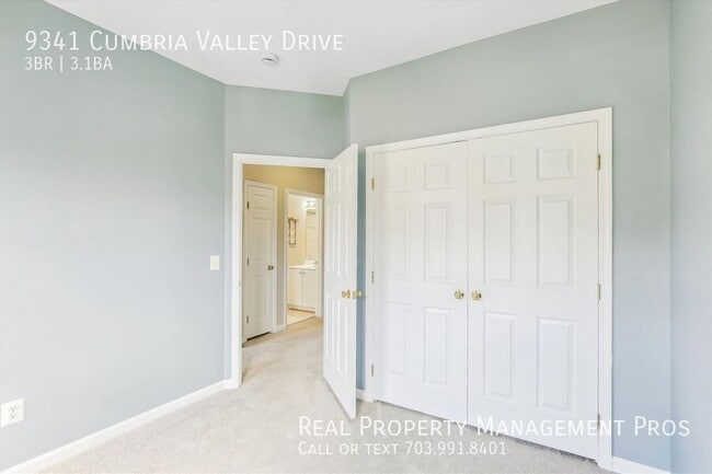 Building Photo - 9341 Cumbria Valley Dr