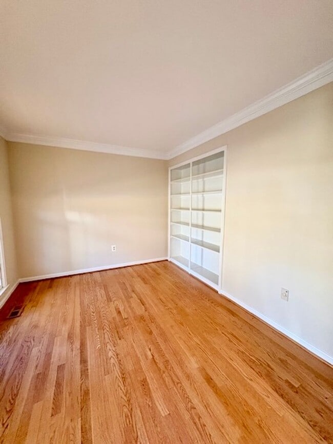 Building Photo - 6825 Spring Beauty Ct