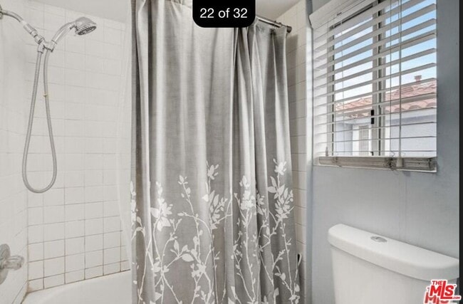 Building Photo - 4843 W 118th Pl