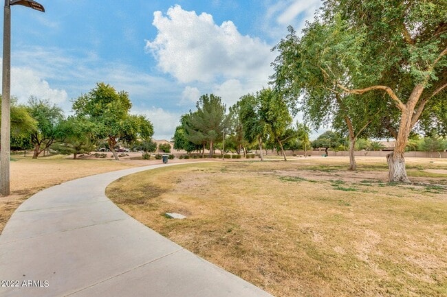 Building Photo - 1345 W Musket Way