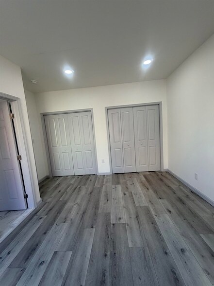 Building Photo - 124 Winfield Ave