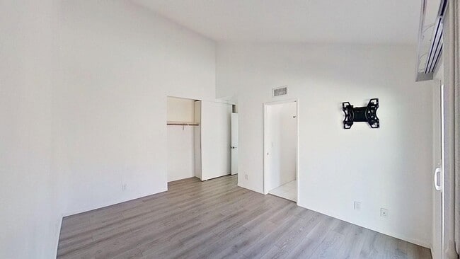Building Photo - 11 Via Bellorita: Charming 2 Bed 2 Bath Ho...
