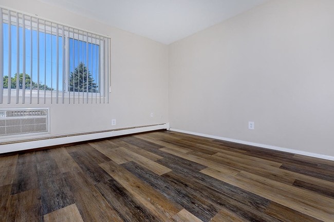 Building Photo - Willo Park Apartments
