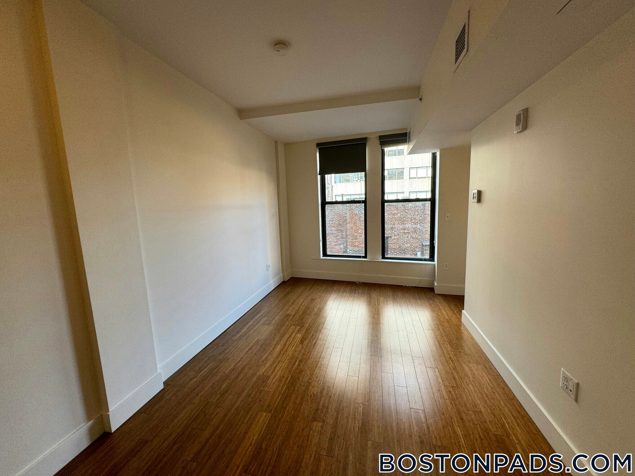 Building Photo - 8 Winter Pl