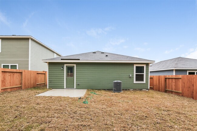 Building Photo - 27092 Leonardo Dr