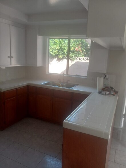 Building Photo - 4109 Live Oak St